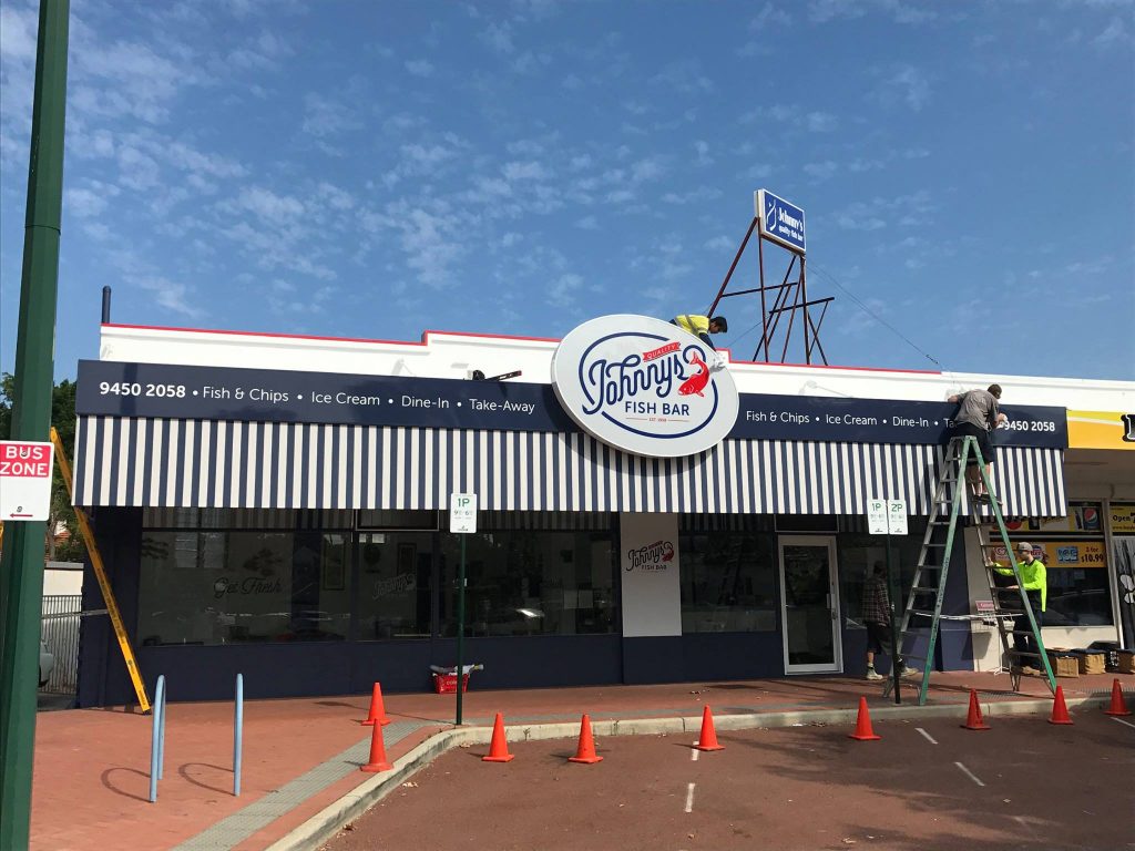 Johnny's Quality Fish Bar Como new signage installed